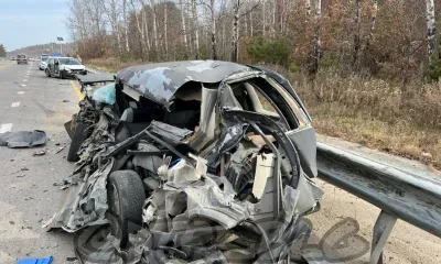 Иномарку сильно смяло в тройном ДТП в Благовещенске