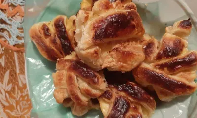 Яков Дровопилец отмечается с пирогами 22 октября