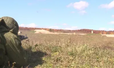 Мобилизованные отрабатывают армейскую тактическую стрельбу в Амурской области