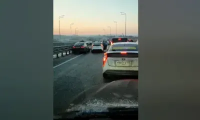 Массовое ДТП произошло на подмороженной после дождя трассе под Владивостоком 