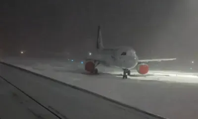 Самолет из Владивостока, летевший в Южно-Сахалинск, снесло сильным ветром