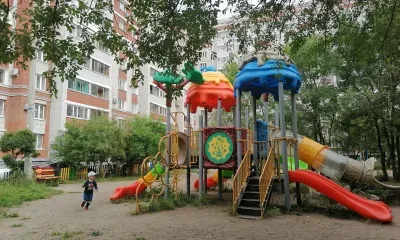 Под реновацию попали 48 детских площадок в городах Амурской области