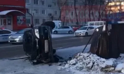 Три автомобиля попали в жесткое ДТП в Благовещенске 