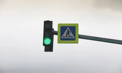 Проезд на желтый свет грозит водителям штрафом