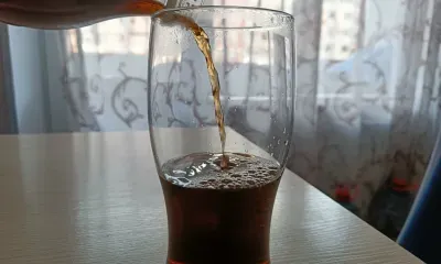 Соки и газировка подорожают в России из-за курса рубля