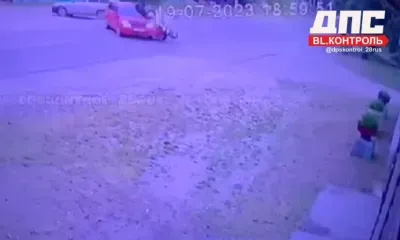 Мотоциклист врезался в иномарку в городе Зее