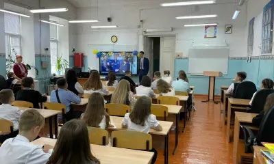 Российские космонавты поздравили учеников "Космических классов" в Амурской области