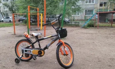 Ребенок-велосипедист попал под колеса автомобиля в Благовещенске