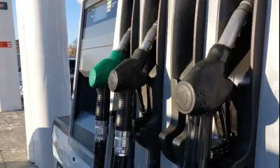 Цены на бензин снижаются на АЗС