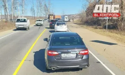 КамАЗ и иномарки столкнулись в районе Благовещенска, пострадала пассажирка