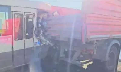 Восемь пассажиров автобуса пострадали в аварии на мосту в Свободном