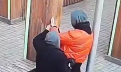 Расклейщик рекламы сам написал мэру Благовещенска и пришел с повинной в администрацию