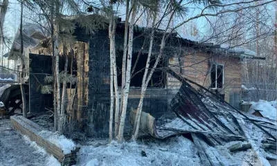 Деревянный жилой дом сгорел в Тынде
