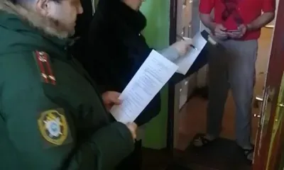 Экс-мигрантов принудительно доставляют в военкомат в Приамурье