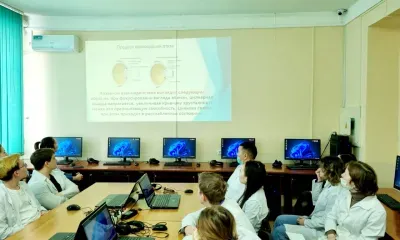 Риск близорукости при использовании гаджетов могут снизить амурчане