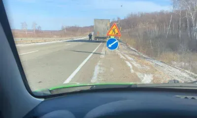 Водителей предупредили о фуре, застрявшей на трассе Благовещенск-Свободный