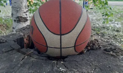 Детскую площадку подарила Амурская область подшефному району ДНР