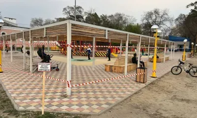 Детскую площадку в горпарке Благовещенска закрыли на ремонт