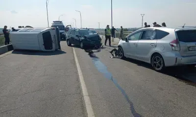 Движение на мосту через Зею заблокировано из-за тройного ДТП