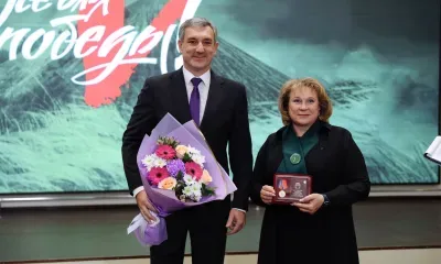Медали за содействие СВО вручил амурчанам губернатор