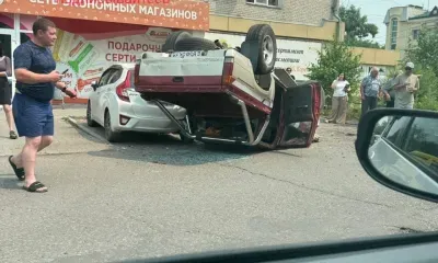 Машина легла на крышу в результате ДТП в Белогорске
