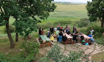 Школьники Приамурья проводят каникулы в Муравьевском парке