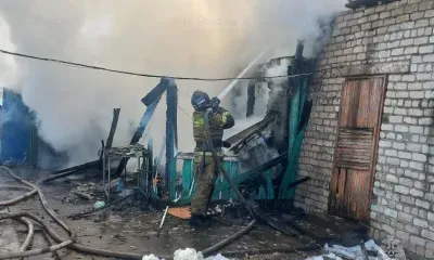 В больницу доставили людей, пострадавших во время пожара в Белогорье