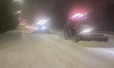 С вечера и всю ночь: спецтехника вышла на уборку снега в Приамурье