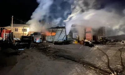 Гаражный бокс сгорел в Зее, при тушении найден труп 