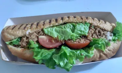 Шаурма резко подорожала в России