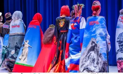 Города-герои увековечили в авторской коллекции костюмов