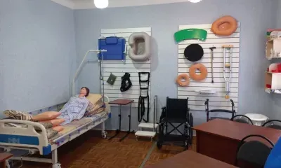 Пожилым и инвалидам помогают в Приамурье с помощью системы долговременного ухода