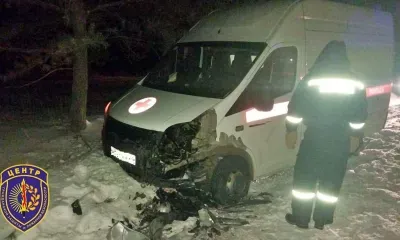 Сотрудники "скорой помощи" пострадали в аварии в Амурской области