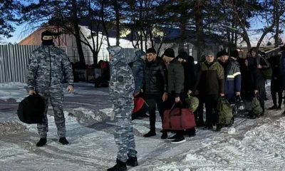 Мигрантов выдворили из России за нарушение правил въезда и пребывания