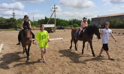 Йогой и верховой ездой смогут бесплатно заниматься семьи участников СВО в Приамурье