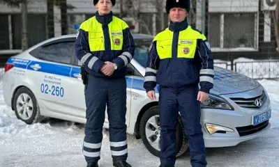 Ребенка с травмой головы помогли доставить в больницу полицейские в Благовещенске