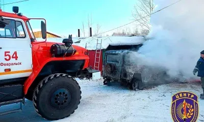 Автомобиль, мопед и снегоход сгорели при пожаре в Февральске
