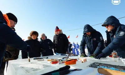 Уникальную гравюру создали в Благовещенске китайские и российские мастера
