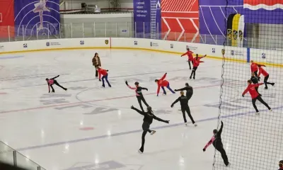 Фигуристка Евгения Медведева провела в Благовещенске мастер-класс для детей из двух стран