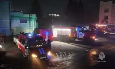 Пожар на складе магазина на Мухина в Благовещенске тушили 7 расчетов МЧС