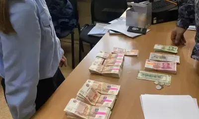 Иностранка пыталась пронести через таможню деньги в рублях, долларах и юанях