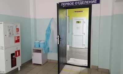 Роботов для медучреждений представила китайская компания на встрече в Приамурье