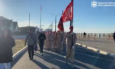 В Благовещенске на набережной Амура встретили "Рассвет Победы"