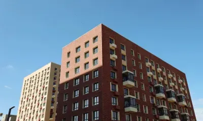 Новые квартиры с дешевой арендой начали заселять в Приамурье