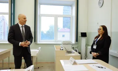 В первый день ЕГЭ глава Рособрнадзора посетил самую близкую к границе школу