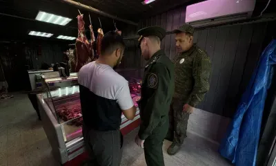 Бывших мигрантов отправили в военкомат Благовещенска для проверки