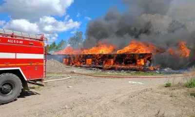 Крупный пожар уничтожил производственное здание и котельную в Приамурье