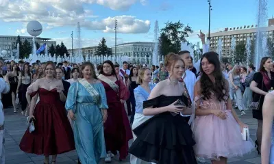 Денежные сертификаты вручили обладателям 100 баллов по ЕГЭ в Приамурье