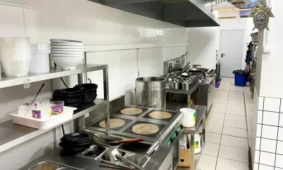Мигранты нелегально работали в кафе Благовещенска, организаторам грозит до 10 лет