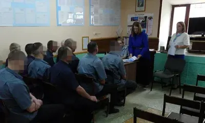 Работа для тех, кто выходит на свободу: заключенные поучаствовали в ярмарке трудоустройства